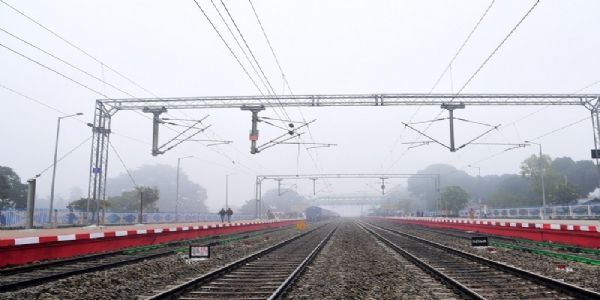 ২০২৫-২৬ বিত্তীয় বৰ্ষৰ সময়চোৱাত উত্তৰ-পূব সীমান্ত ৰেলৱেৰ দ্বাৰা ৩৫ খন ৰে’লৰ গতি বৃদ্ধি