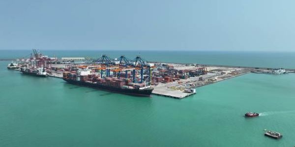 কেন্দ্ৰৰ সেউজ বন্দৰ আৰু সামুদ্ৰিক আন্তঃগাঁথনিৰ উন্নয়ন ত্বৰান্বিত, ২০৩০ চনৰ ভিতৰত কাৰ্বন নিৰ্গমন ৩০% হ্ৰাস কৰাৰ লক্ষ্য