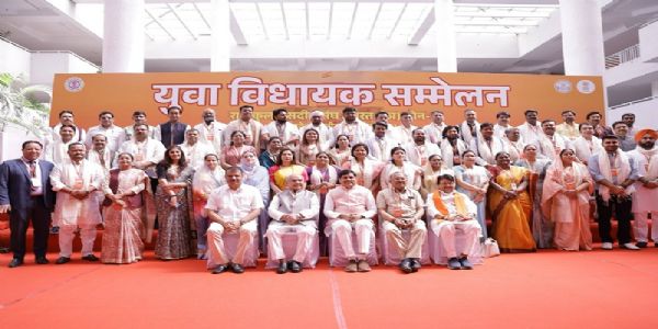 গণতন্ত্ৰ আমাক কোনো পশ্চিমীয়া দেশে দিয়া নাছিল; আমাৰ ভাৰতীয় ডি এন এত আছে: বাসুদেৱ দেৱনানী