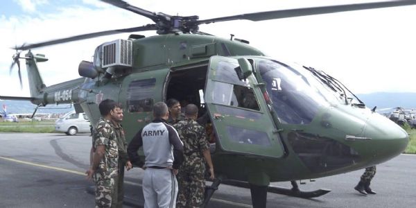 নেপালঃ দুৰ্গম আৰু হিমালয়ৰ অঞ্চলত হেলিকপ্টাৰেৰে বেলট বাকচ সংগ্ৰহৰ প্ৰচেষ্টা