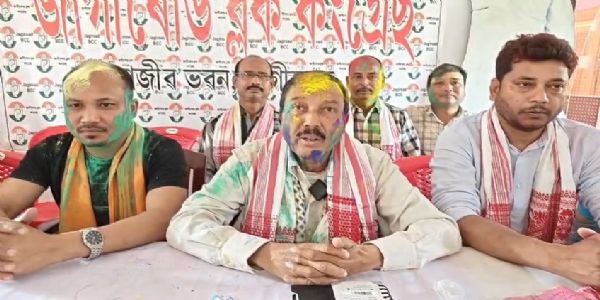 জাগীৰোডৰ ৰাজীৱ ভৱনত কংগ্ৰেছ প্ৰাৰ্থী বুবুল দাস