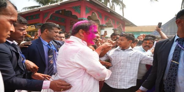 দৌল মহোৎসৱ উপলক্ষে বৰপেটা সত্র দর্শন মুখ্যমন্ত্রী ড° শৰ্মাৰ