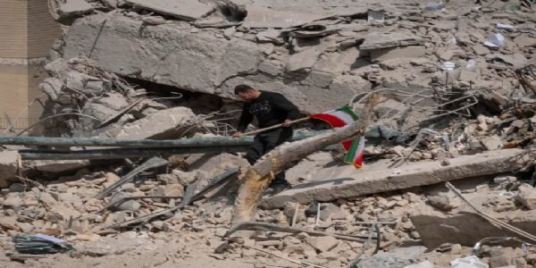 শ্ৰীলংকাত আক্ৰমণৰ লক্ষ্য ইৰাণৰ যুদ্ধজাহাজ, ৮৭ জন নাৱিক নিহত, খামেনেইৰ অন্ত্যেষ্টিক্ৰিয়া স্থগিত