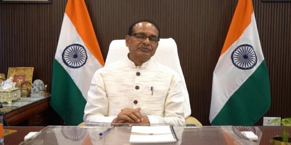 শিৱৰাজ চৌহানৰ শনিবাৰে চেন্নাই ভ্ৰমণ কৰি অংশীদাৰসকলৰ সৈতে নাৰিকল খেতি আঁচনিৰ বিষয়ে চৰ্চা