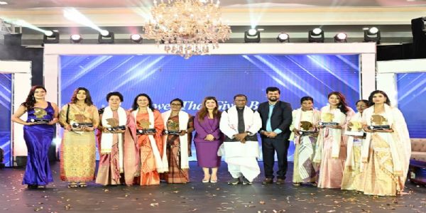 জাতি শক্তিশালী কৰাৰ ক্ষেত্ৰত মহিলাৰ ভূমিকাক ৰাজ্যপালৰ প্ৰশংসা