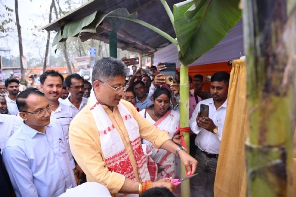 উন্নয়নৰ দিশে আৰু এখোজ মন্ত্ৰী পীযুষ হাজৰিকাৰ উন্নয়নৰ দিশে আৰু এখোজ মন্ত্ৰী পীযুষ হাজৰিকাৰ