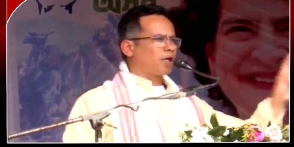 বিজেপিৰ সুৰা নীতিৰ বিৰুদ্ধে গৌৰৱ গগৈৰ কটাক্ষ, কংগ্ৰেছ আহিলে দোকান বন্ধ কৰাৰ প্ৰতিশ্ৰুতি