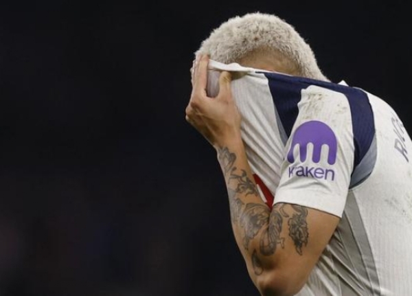 प्रीमियर लीग में टॉटेनहम रेलीगेशन क्षेत्र में