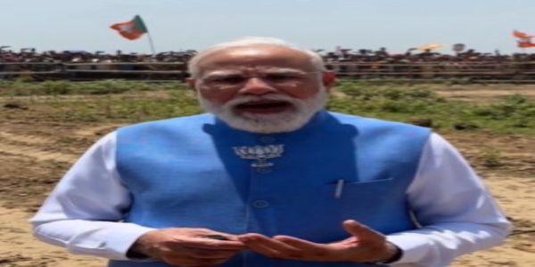 মোডীয়ে সদৰি কৰিলে পশ্চিম বংগৰ কটোৱা ৰেলীত ভিৰৰ ভিডিঅ