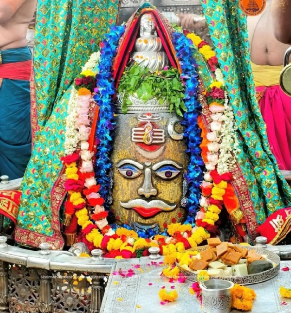 भस्म आरती में दिखा अलौकिक नजारा