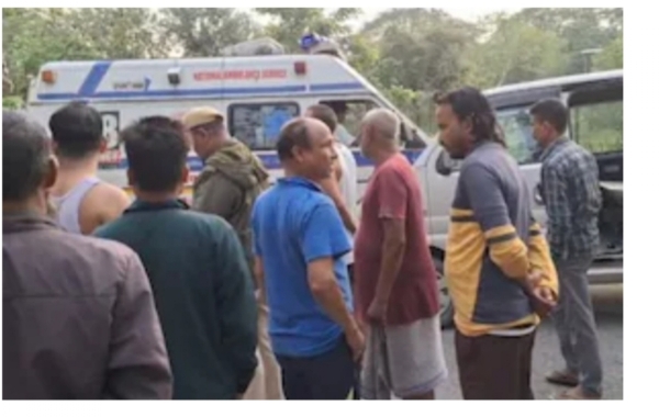 গোৰেশ্বৰ চ’কত পুৱাই সংঘটিত ভয়াৱহ পথ দুৰ্ঘটনা