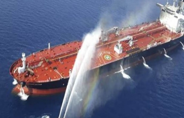 ईरानी कच्चे तेल के टैंकर का प्रीकात्मक चित्र ईरानी कच्चे तेल के टैंकर का प्रीकात्मक चित्र