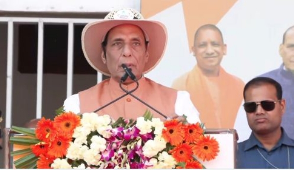 खेल महाकुम्भ को संबोधित करते राजनाथ सिंह खेल महाकुम्भ को संबोधित करते राजनाथ सिंह