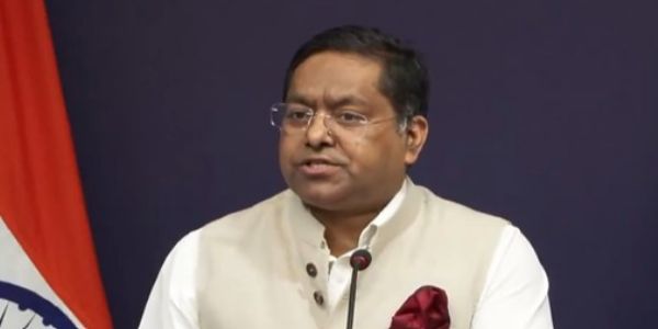 শ্বেখ হাছিনাৰ প্ৰত্যাৰ্পণৰ অনুৰোধ পৰ্যালোচনাধীন: ভাৰত