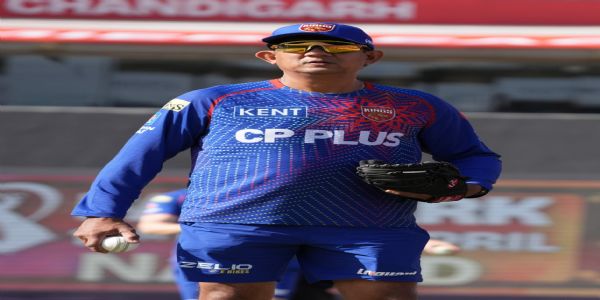 পঞ্জাব কিংছৰ বলিং প্ৰশিক্ষক ছাইৰাজ বহুতুলেৰ প্ৰভসিমৰন সিঙক প্ৰশংসা