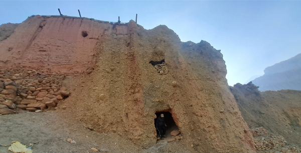 नेपाल के मुस्तांग में मिला रहस्मयी गुफा