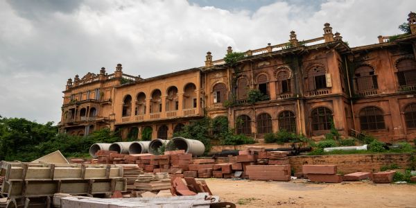 বিশ্ব ঐতিহ্য দিৱসত ইৰ্ৰম মনজিলত পৰিষ্কাৰ-পৰিচ্ছন্নতা অভিযান, এক নতুন সংৰক্ষণ পদক্ষেপ