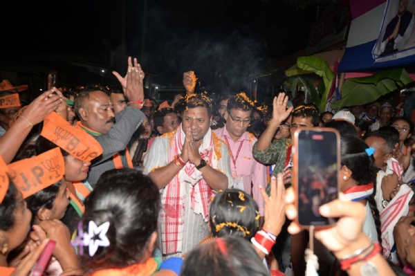 ডিমৰীয়াত তৎপৰতা বৃদ্ধি পাইছে NDA সমৰ্থিত অগপ প্ৰাৰ্থী ড০ তপন দাসৰ