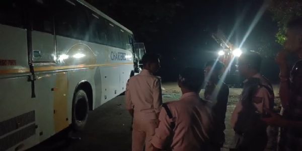 নিশা ডিমৰীয়াৰ টোপাতলীৰ ৰাষ্ট্ৰীয় ঘাইপথত ভয়ংকৰ পথ দুৰ্ঘটনা