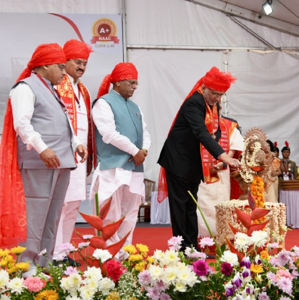 ज्ञान का उपयोग समाज की बेहतरी के लिए करें:उपराष्ट्रपति