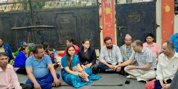 নেপালৰ শাসকীয় দলৰ পাঁচজন সাংসদৰ ধৰ্ণা কাৰ্যসূচী