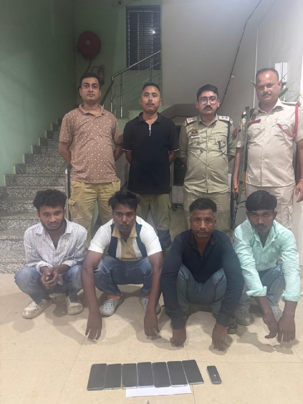 সোণাপুৰ আৰক্ষীৰ জালত ভুৱা মণ্ডলৰ দল,,