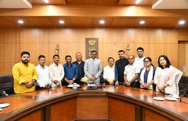 ৰাজ্যৰ মুখ্য সচিব ৰবি কোটাক সাক্ষাৎ গুৱাহাটী প্ৰেছ ক্লাবৰ প্ৰতিনিধিবৰ্গৰ