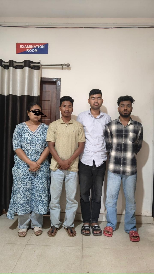 সোণাপুৰ আৰক্ষীৰ জালত যুৱতীসহ চাৰিজনীয়া প্ৰৱঞ্চকৰ দল,,