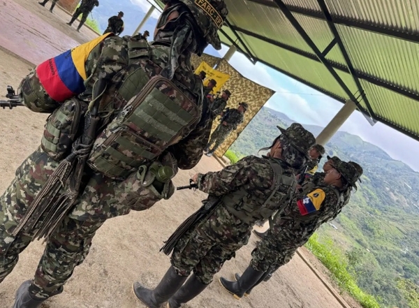 कोलंबिया के राष्ट्रपति ने इस हमले के लिए कुख्यात फार्क समूह को जिम्मेदार ठहराया है। यह अपराधी समूह देश में बेहद ताकतवर है। फोटो - कोलंबिया वन डॉट कॉम