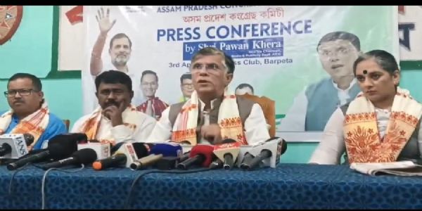 কংগ্ৰেছ দলে ৰাইজৰ পৰামৰ্শৰ ভিত্তিত ইস্তাহাৰ প্ৰস্তুত কৰে, বিজেপিৰ কপি-পেষ্ট ইস্তাহাৰ