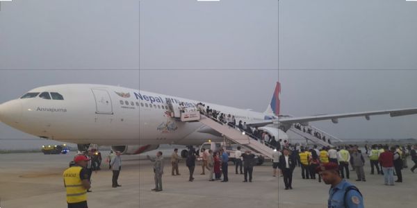 উপসাগৰীয় দেশসমূহত আবদ্ধ হৈ থকা নেপালী নাগৰিকসকলক ঘূৰাই অনাৰ বাবে প্ৰেৰণ কৰিব বিশেষ বিমান