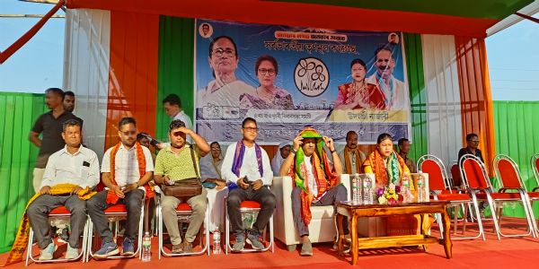 ফকিৰাগ্ৰামত উদানশ্ৰী নাৰ্জাৰীৰ সমৰ্থনত প্ৰাক্তন ক্ৰিকেটাৰ তথা সাংসদ কিৰ্তি আজাদৰ নিৰ্বাচনী প্ৰচাৰ