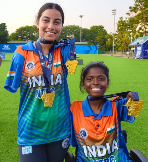 भारतीय पैरा तीरंदाज शीतल और पायल नाग