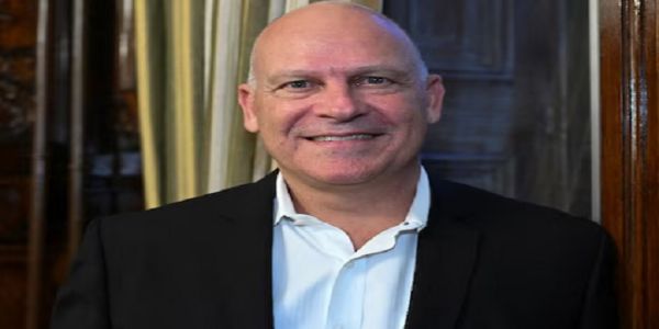 এয়াৰ ইণ্ডিয়াৰ মুখ্য কাৰ্যবাহী বিষয়া পদত্যাগ, উত্তৰাধিকাৰী বিচাৰিবলৈ সমিতি গঠন