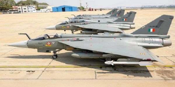 দুমাহ ধৰি অচল হৈ থকাৰ পিছত এতিয়া পুনৰ উৰিব তেজছ যুঁজাৰু বিমান