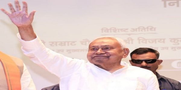 দিল্লীত উপস্থিত নীতিশ কুমাৰ; ৰাজ্যসভাৰ সদস্যপদৰ পিছতহে বিহাৰৰ মুখ্যমন্ত্ৰীত্বৰ সিদ্ধান্ত