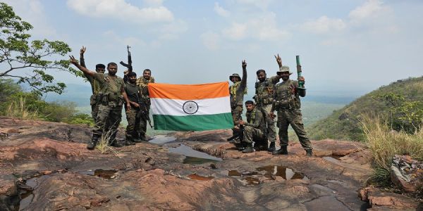 চি আৰ পি এফ শৌৰ্য দিৱসত বিৰলা আৰু শ্বাহৰ চি আৰ পি এফৰ বীৰ জোৱানক শ্ৰদ্ধাঞ্জলি জ্ঞাপন