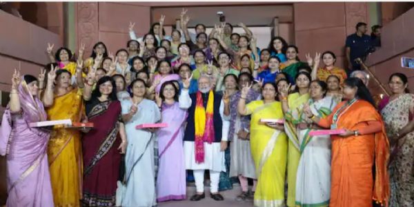 প্ৰধানমন্ত্ৰীৰ পমহিলা সংৰক্ষণ বিধেয়কক লৈ সকলো ৰাজনৈতিক দলৰ ব্যাপক সমৰ্থনৰ আহ্বান