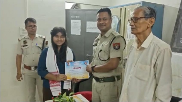 ক্ষেত্ৰী আৰক্ষী থানাত কৃতি শিক্ষাৰ্থীক সম্বৰ্ধনা অনুষ্ঠান,