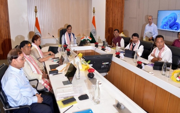 মুখ্য়মন্ত্ৰী ড হিমন্ত বিশ্ব শৰ্মাৰ নেতৃত্বত অনুষ্ঠিত মন্ত্ৰী পৰিষদৰ বৈঠক