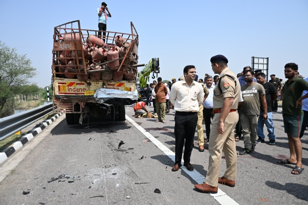 दुर्घटनाग्रस्त डीसीएम