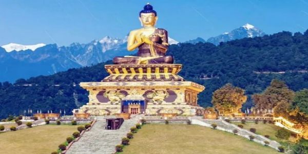 ছিকিমৰ ৫১ সংখ্যক প্ৰতিষ্ঠা দিৱস উপলক্ষে ৰাষ্ট্ৰপতি, প্ৰধানমন্ত্ৰী আৰু আন কেইবাজনো নেতাৰ শুভেচ্ছা জ্ঞাপন