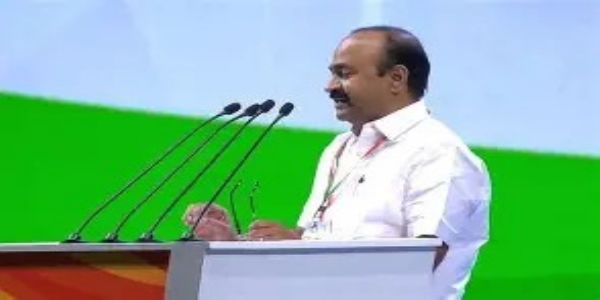 কাইলৈ কেৰালাৰ মুখ্যমন্ত্ৰী হিচাপে ভিডি সতীশনৰ শপত গ্ৰহণ, এটা দশক পিছত কংগ্ৰেছৰ পুনৰ ক্ষমতালৈ প্ৰত্যাৱৰ্তন