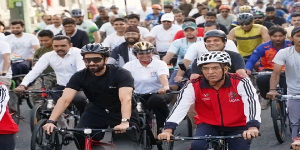 সাবৰমটি ৰিভাৰফ্ৰন্টত ফিটনেছ আৰু ক্ৰীড়া সংস্কৃতিৰ উদযাপন, হাজাৰ হাজাৰ লোকৰ অংশগ্ৰহণ