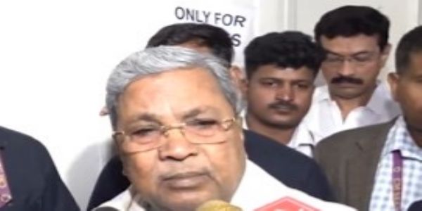 কৰ্ণাটকত নেতৃত্ব সলনি হোৱাৰ জল্পনা-কল্পনাৰ মাজতে দিল্লীত উপস্থিত মুখ্যমন্ত্ৰী সিদ্ধাৰমাইয়া
