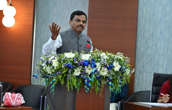 অসমৰ মুখ্য় সচিব ড ৰবি কোটা