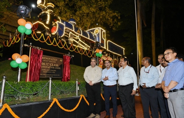 দাৰ্জিলিং হিমালয়ান ৰেলৱেৰ শতিকা পূৰণি  ষ্টীম লোকোম’টিভ  ৮০৮ -‘চি’ৰ সংস্কাৰ সাধন