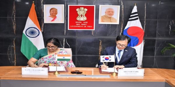 ভাৰত, দক্ষিণ কোৰিয়াৰ চিইপিএ উন্নীতকৰণ সম্পূৰ্ণ কৰাৰ পুনৰবাৰ দোহাৰিলে প্ৰতিশ্ৰুতি