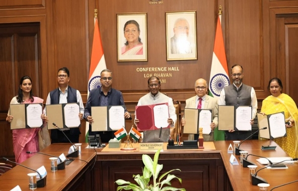মুখ্য নিৰ্বাচনী বিষয়াই ৰাজ্যপালৰ হাতত অৰ্পণ কৰিলে নিৰ্বাচিত সদস্যসকলৰ তালিকা