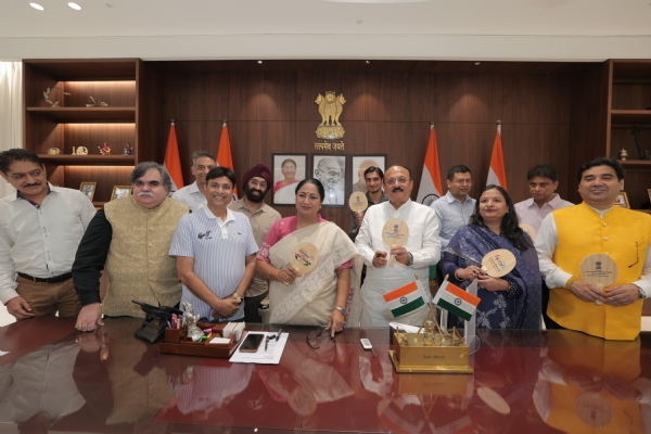 दिल्ली सचिवालय में 22वीं कॉमनवेल्थ टेबल टेनिस चैम्पियनशिप 2026 का आधिकारिक ऐलान करती दिल्ली की मुख्यमंत्री रेखा गुप्ता